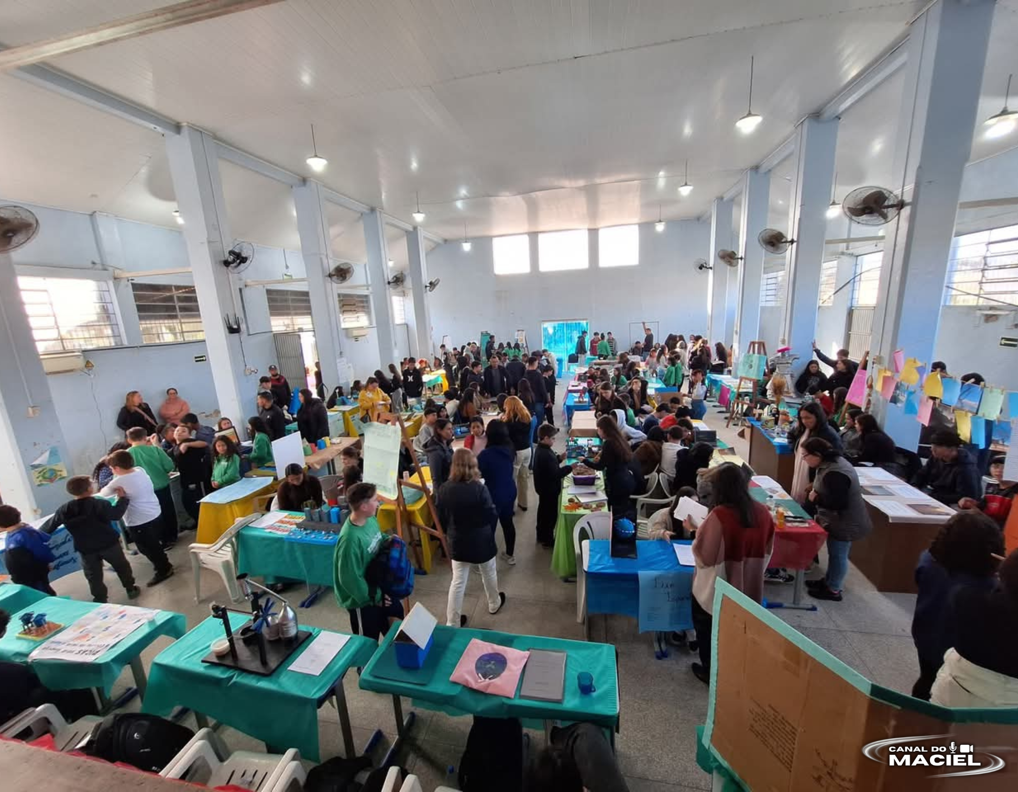 MOSTRA CIENTÍFICA E CULTURAL ENCANTA COMUNIDADE NO INSTITUTO PATRÍCIO