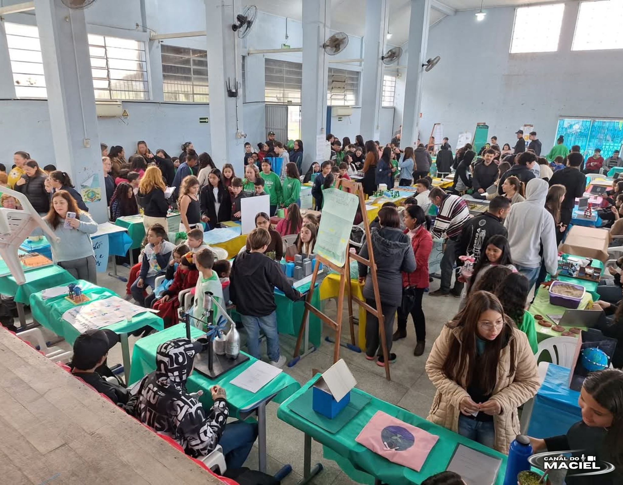 MOSTRA CIENTÍFICA E CULTURAL ENCANTA COMUNIDADE NO INSTITUTO PATRÍCIO