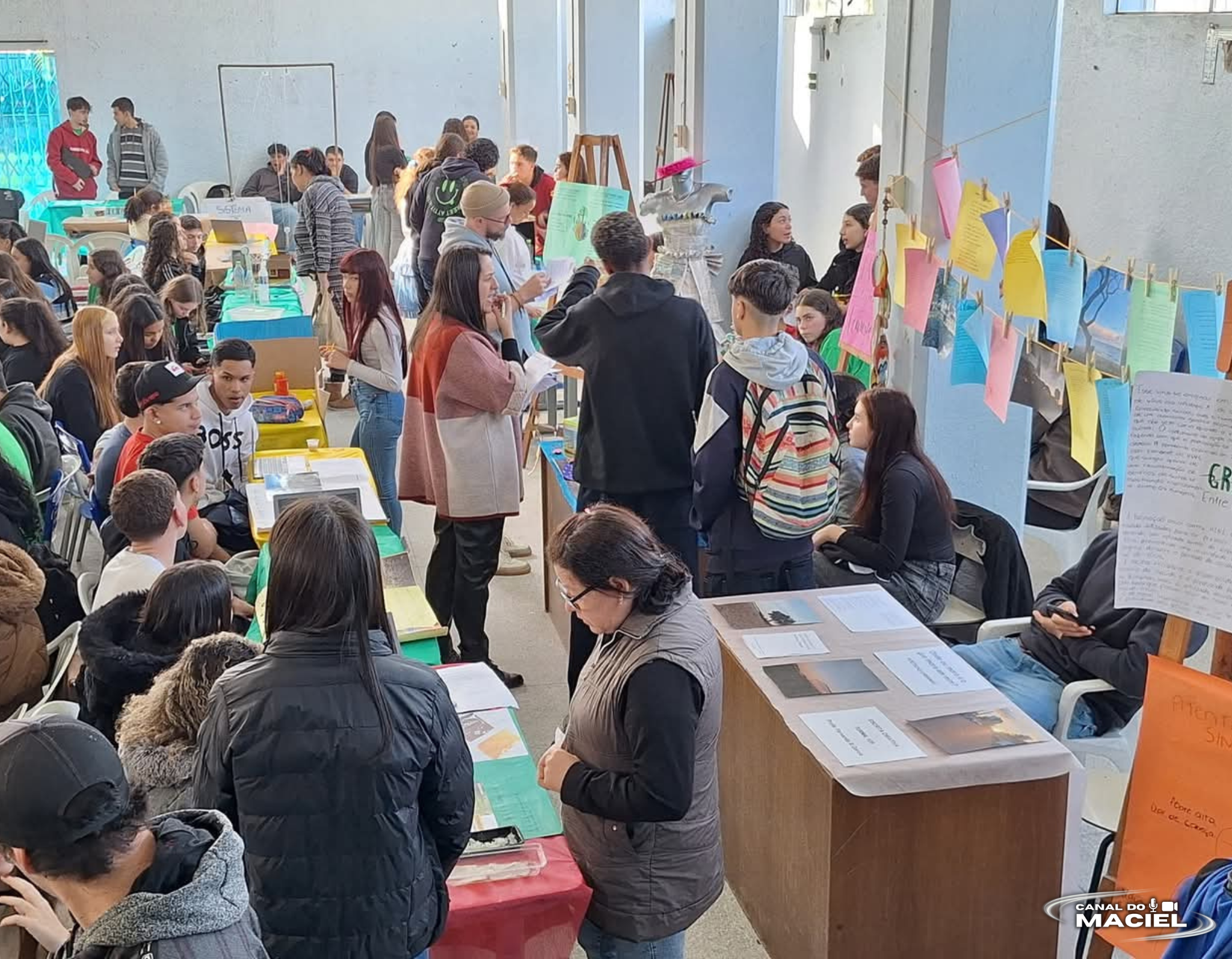 MOSTRA CIENTÍFICA E CULTURAL ENCANTA COMUNIDADE NO INSTITUTO PATRÍCIO
