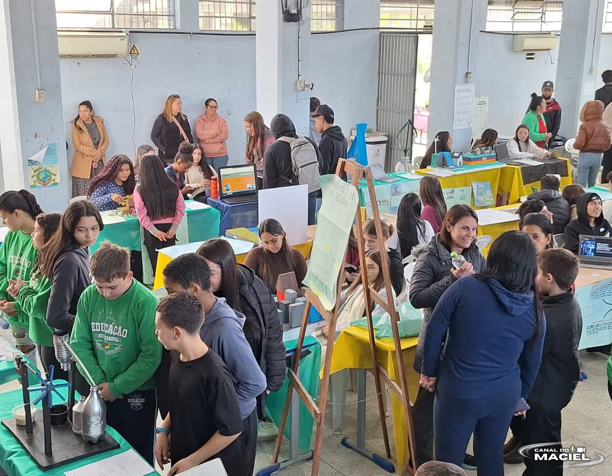 MOSTRA CIENTÍFICA E CULTURAL ENCANTA COMUNIDADE NO INSTITUTO PATRÍCIO
